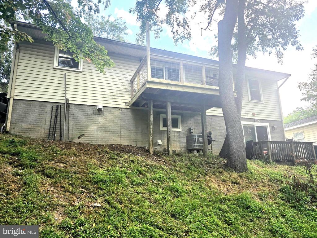 186 APPLE ORCHARD DRIVE