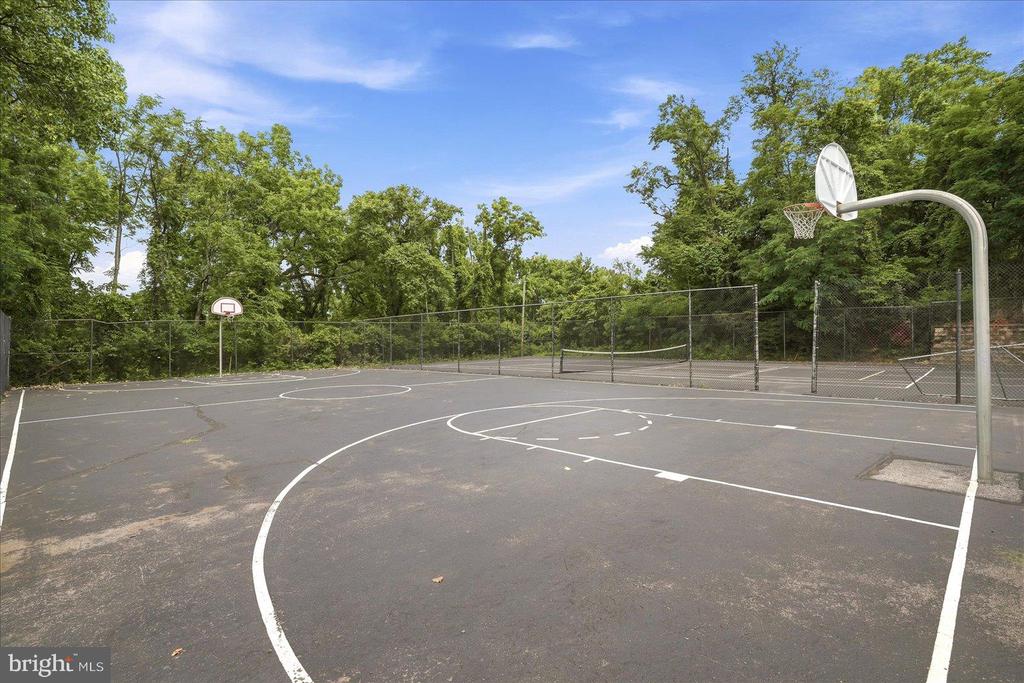 186 APPLE ORCHARD DRIVE