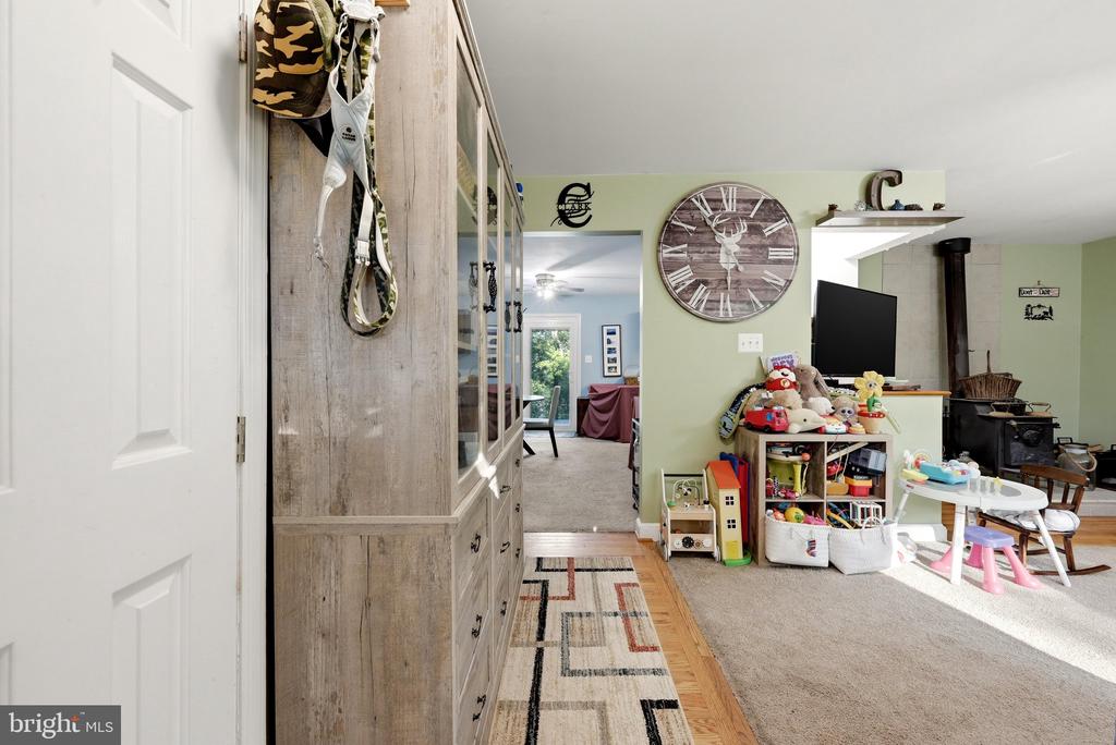 186 APPLE ORCHARD DRIVE