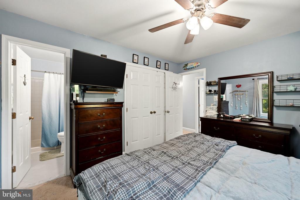 186 APPLE ORCHARD DRIVE