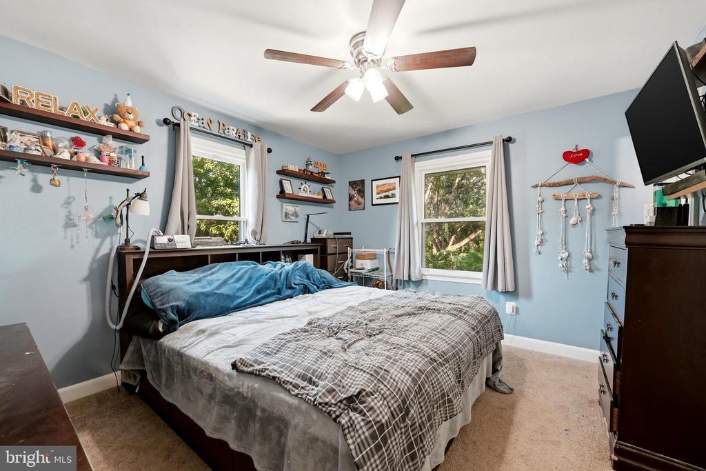 186 APPLE ORCHARD DRIVE