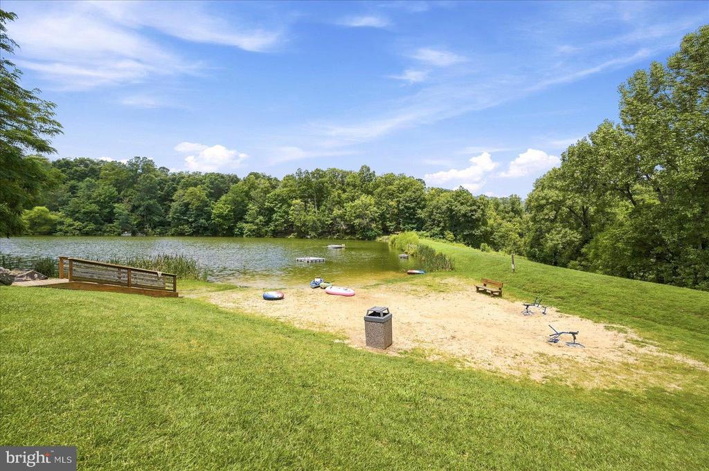 186 APPLE ORCHARD DRIVE