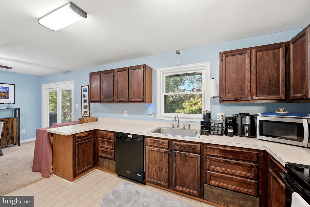 186 APPLE ORCHARD DRIVE