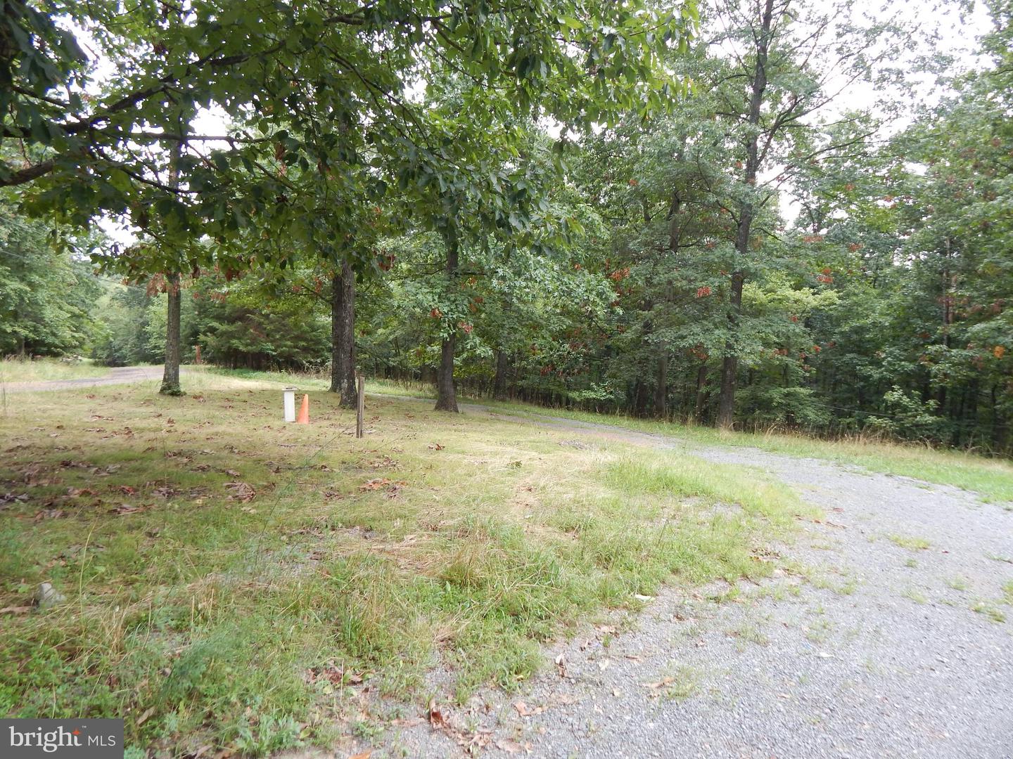 425 Clarmont DRIVE