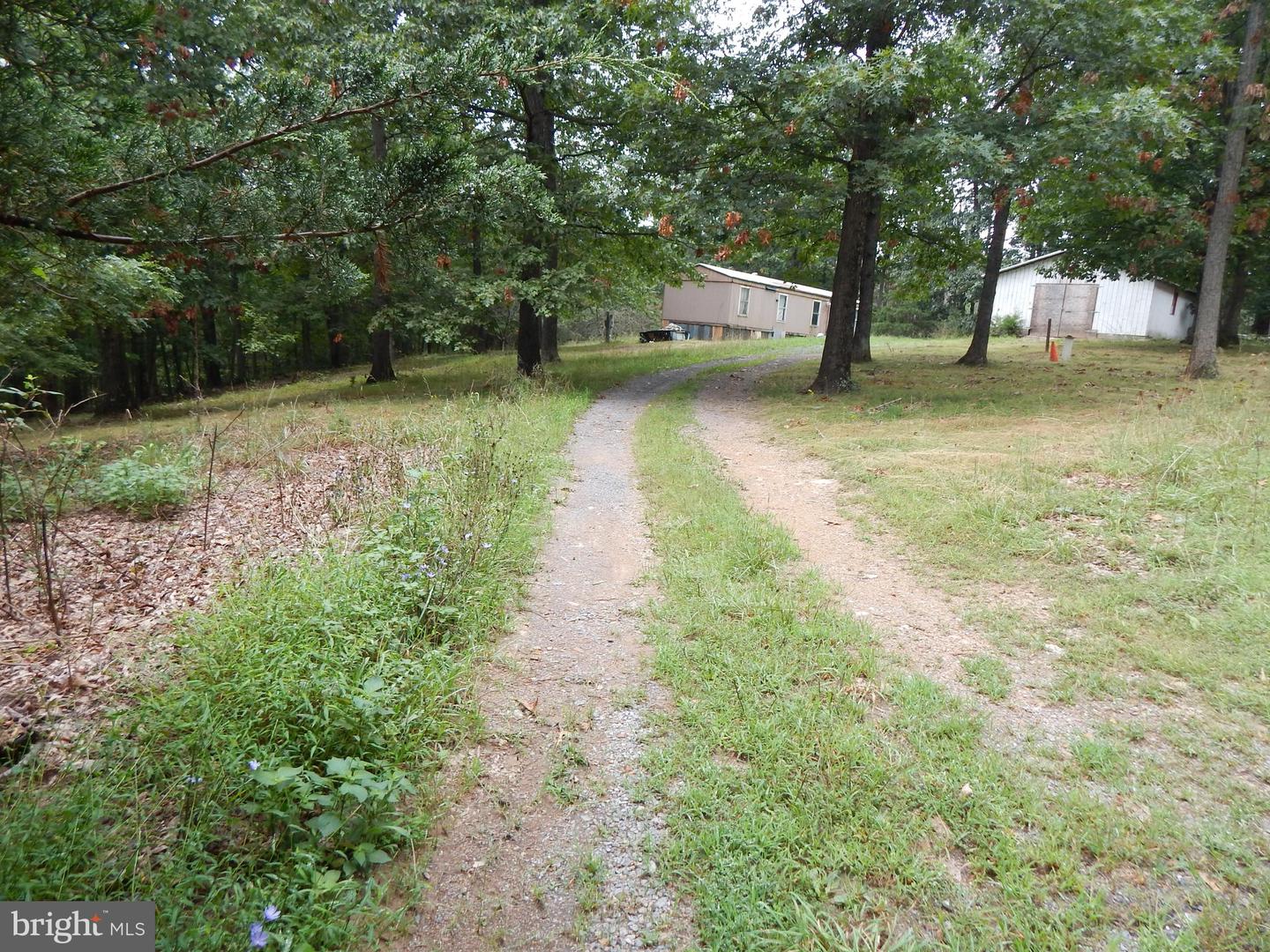 425 Clarmont DRIVE