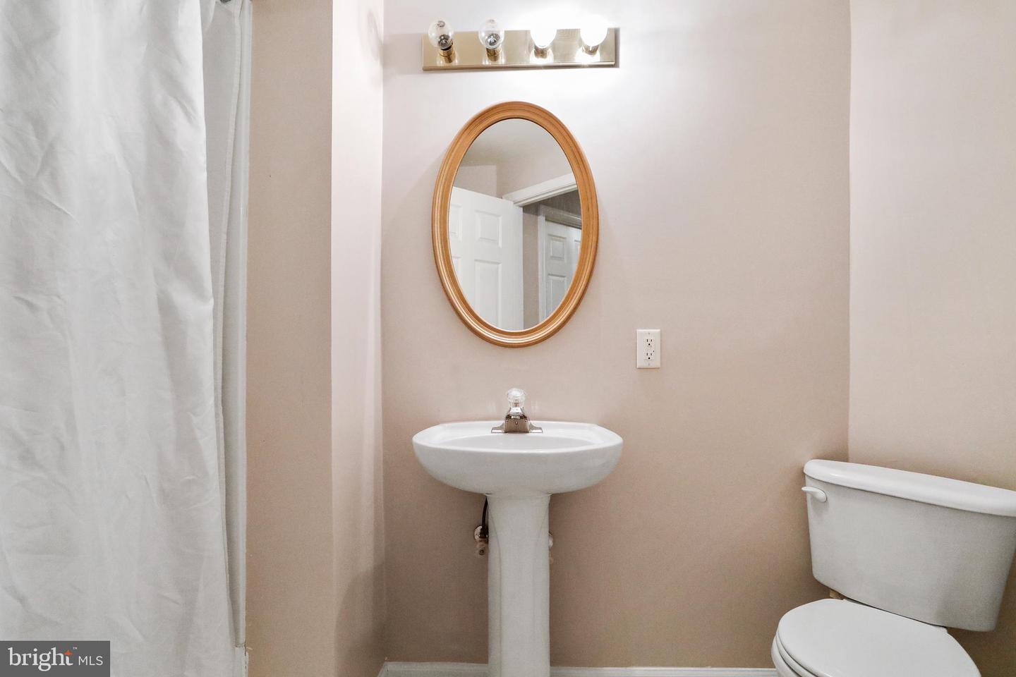 23 E Calabash COURT