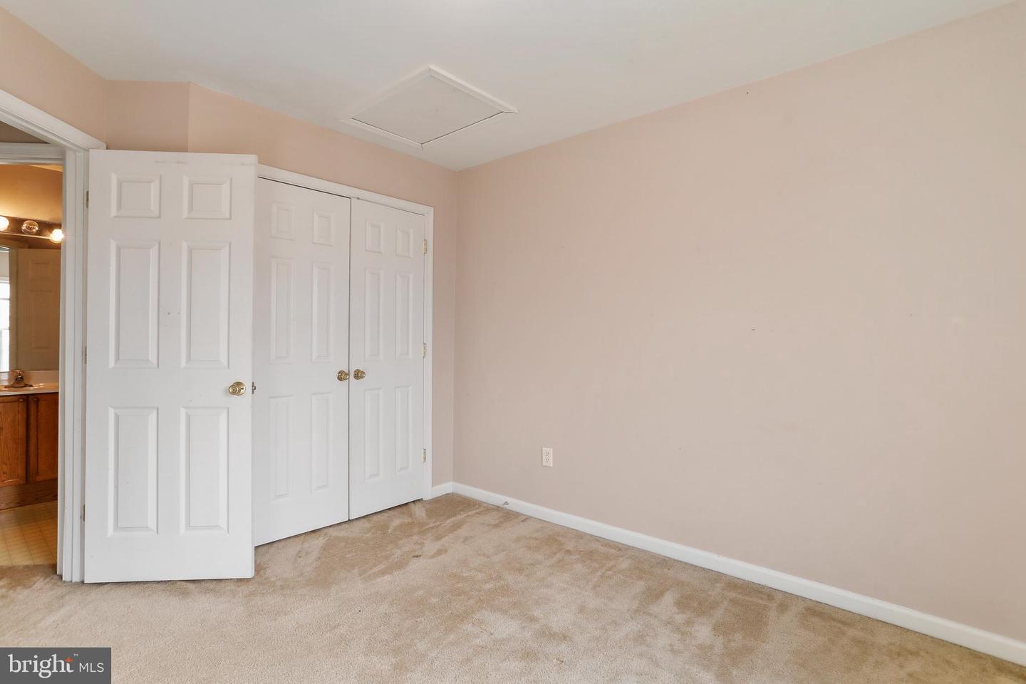 23 E Calabash COURT