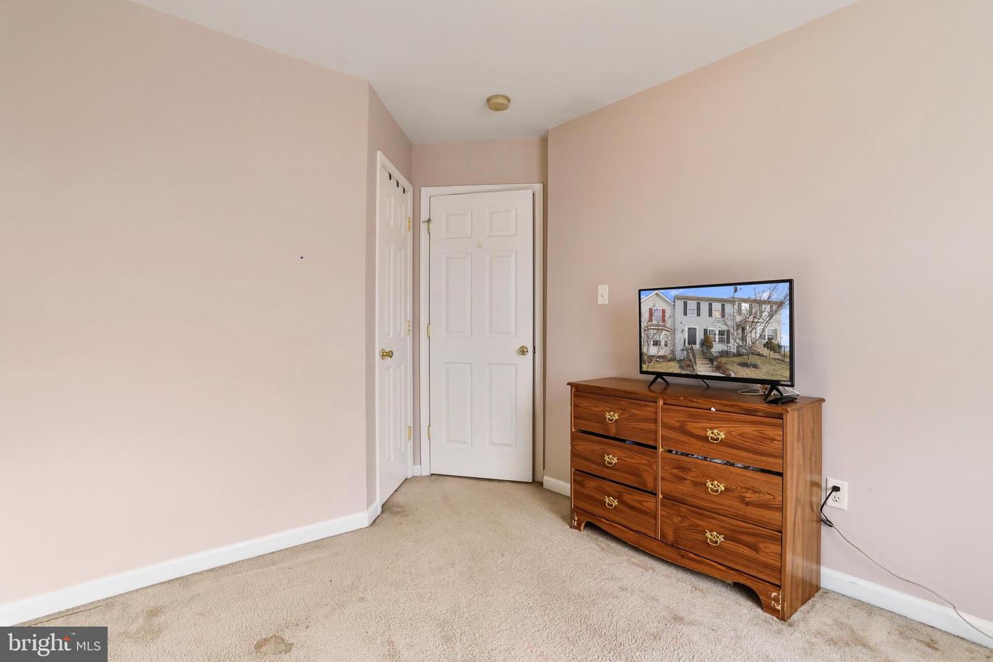 23 E Calabash COURT