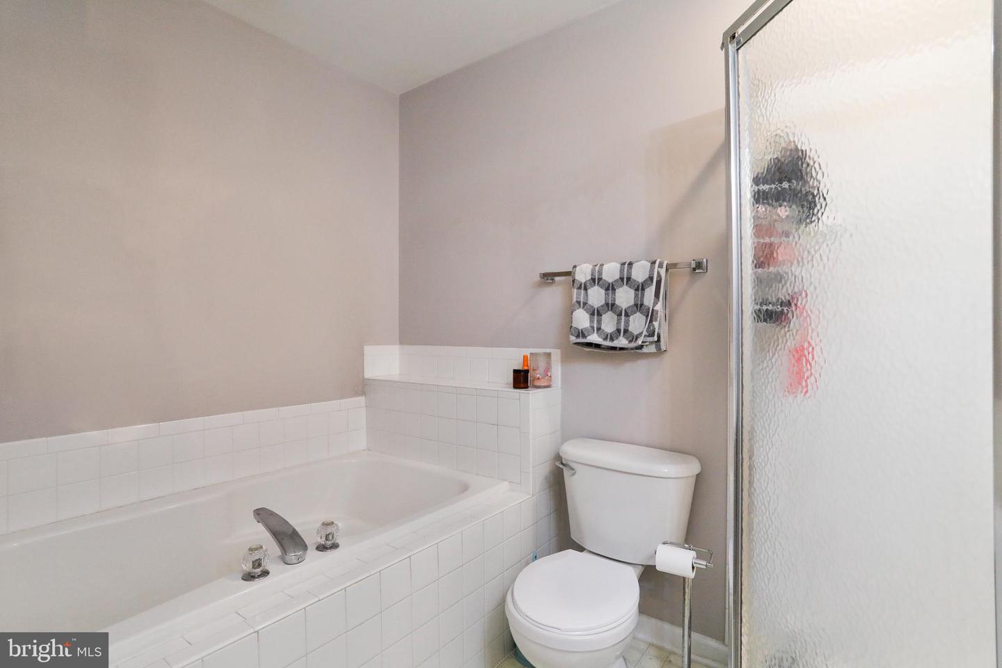 23 E Calabash COURT