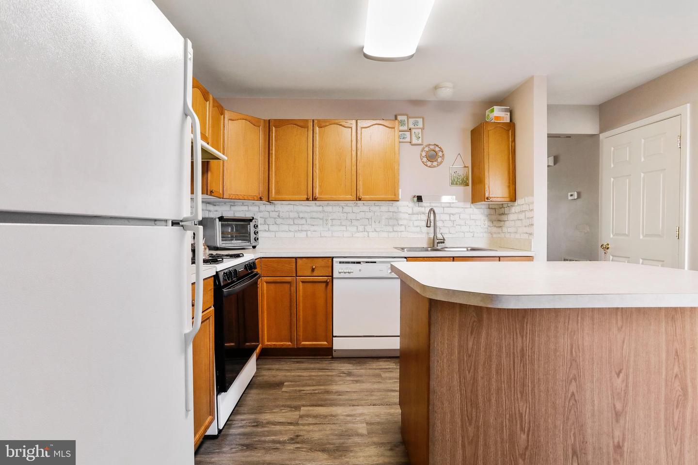 23 E Calabash COURT