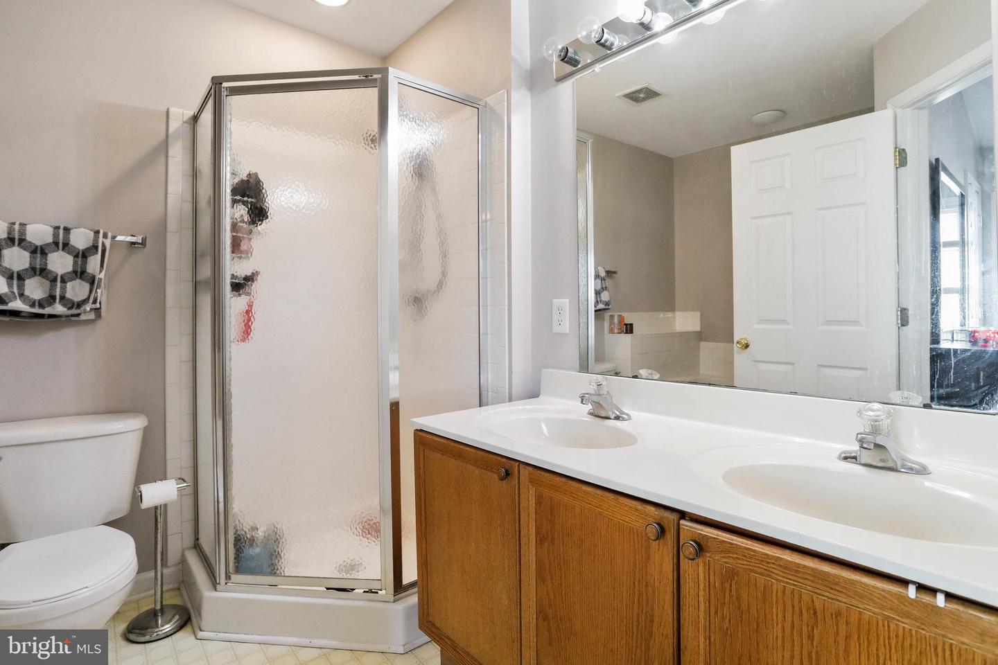 23 E Calabash COURT