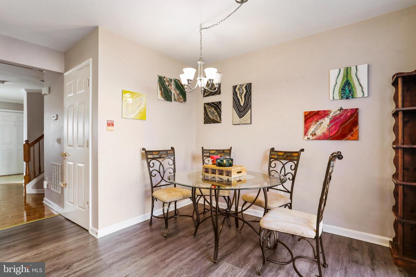 23 E Calabash COURT