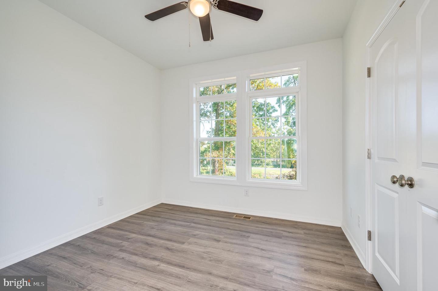1359 Henshaw ROAD