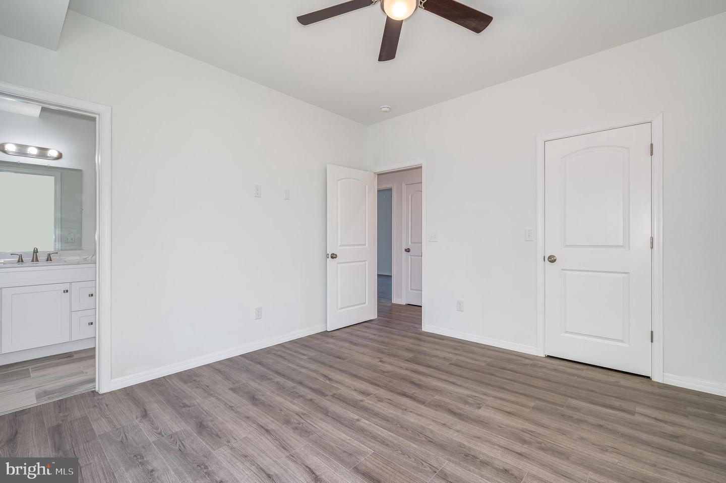 1359 Henshaw ROAD