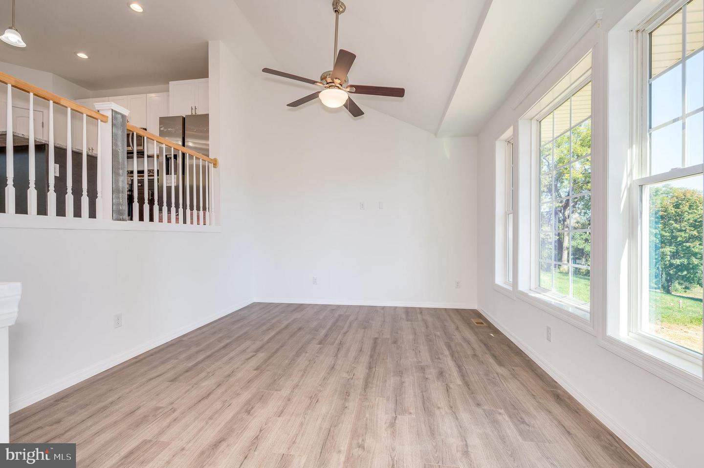 1359 Henshaw ROAD