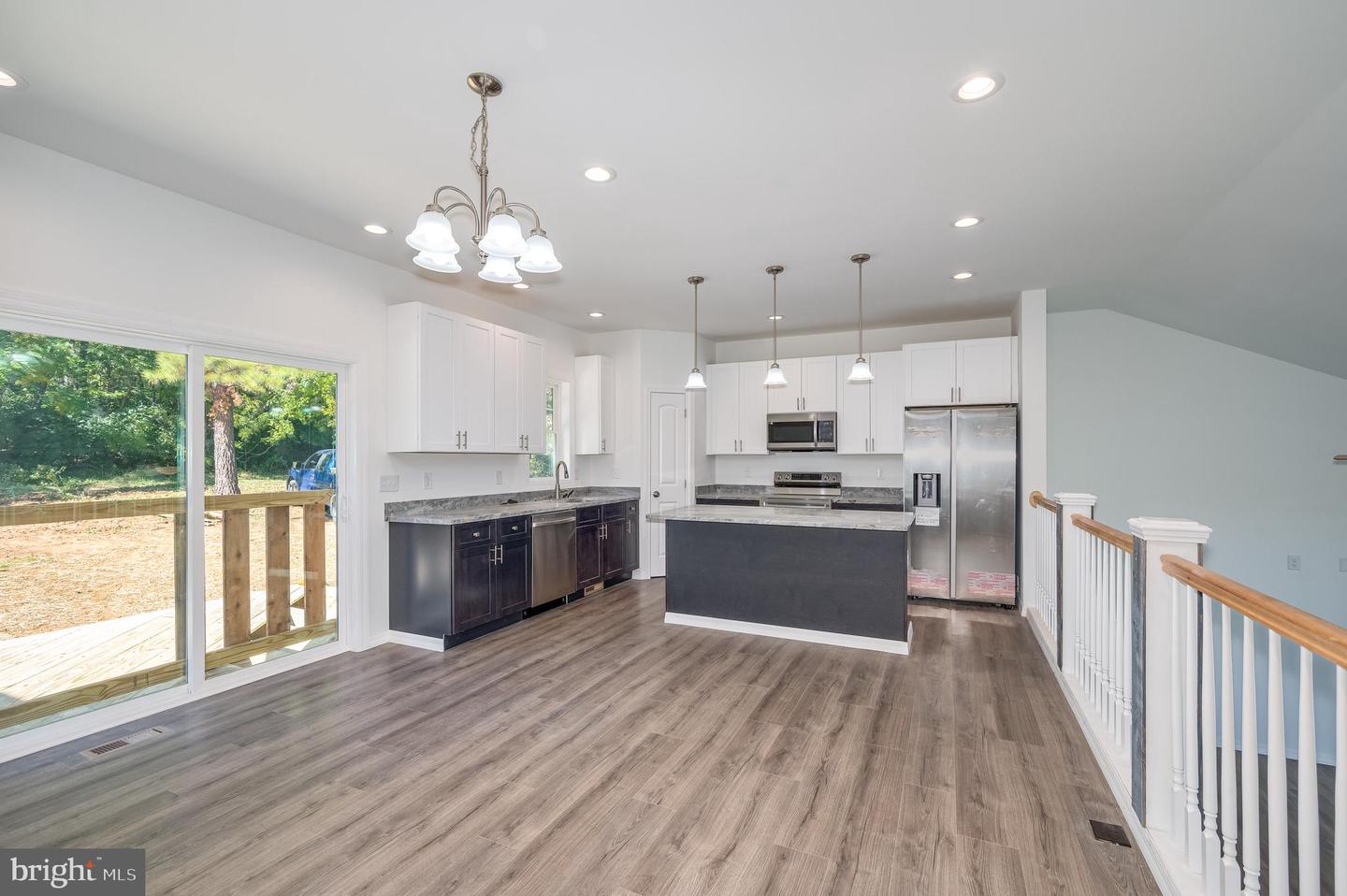 1359 Henshaw ROAD