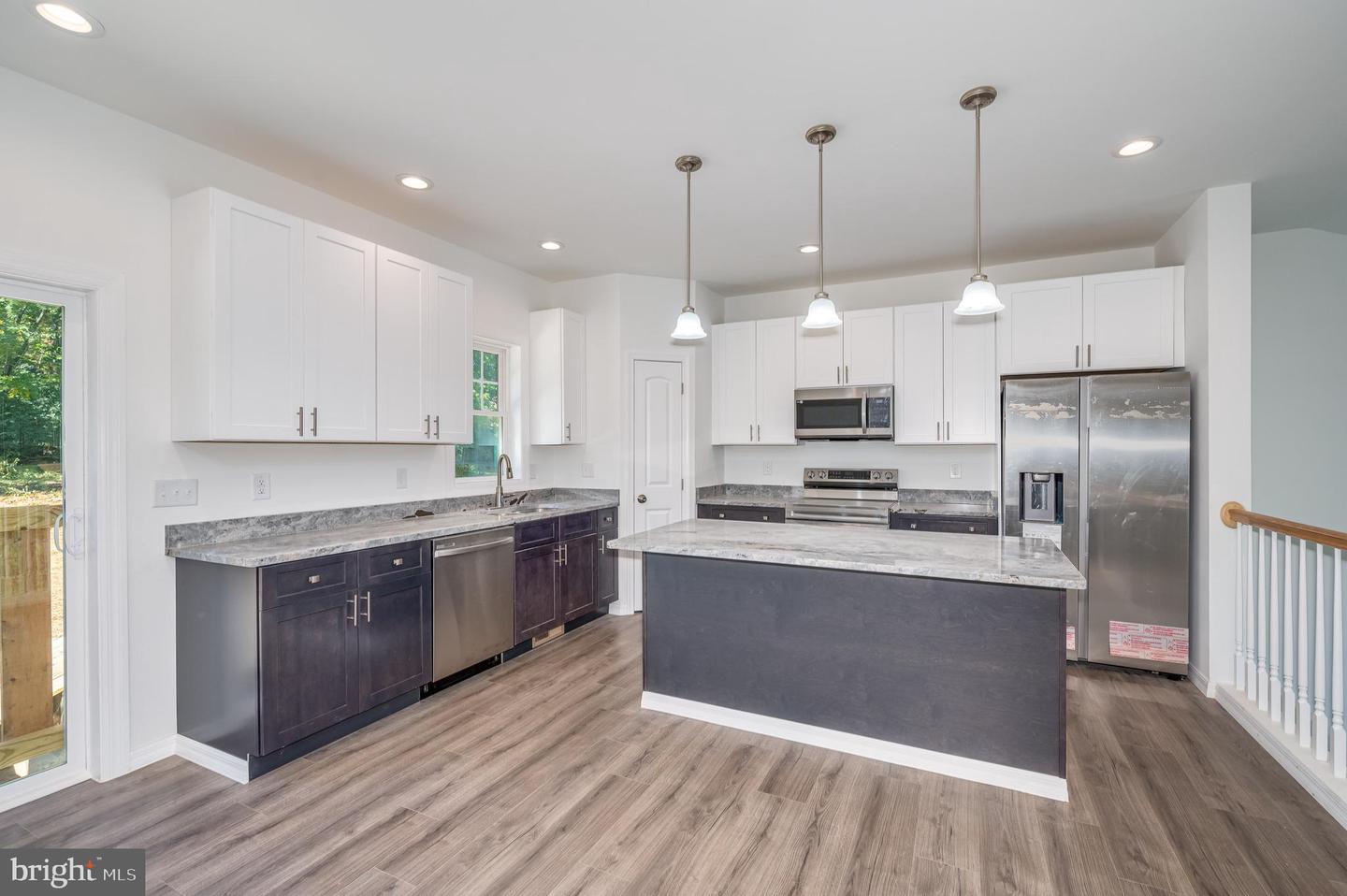 1359 Henshaw ROAD