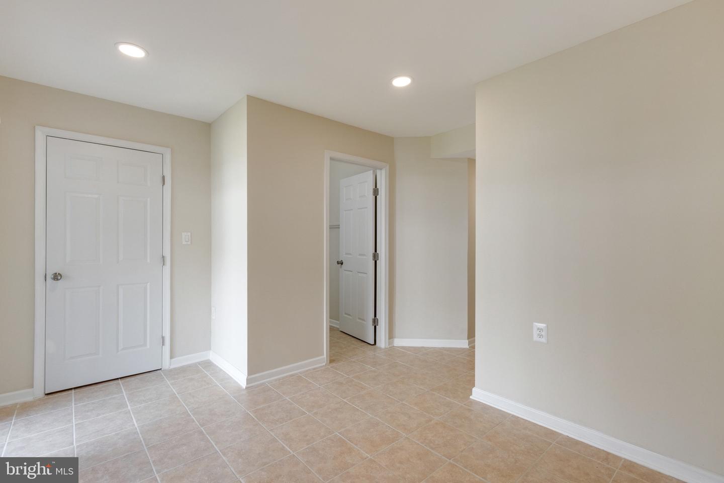 23 Quartz ROAD