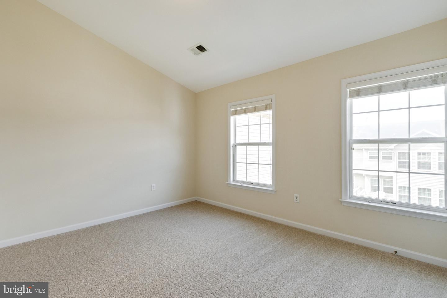 23 Quartz ROAD