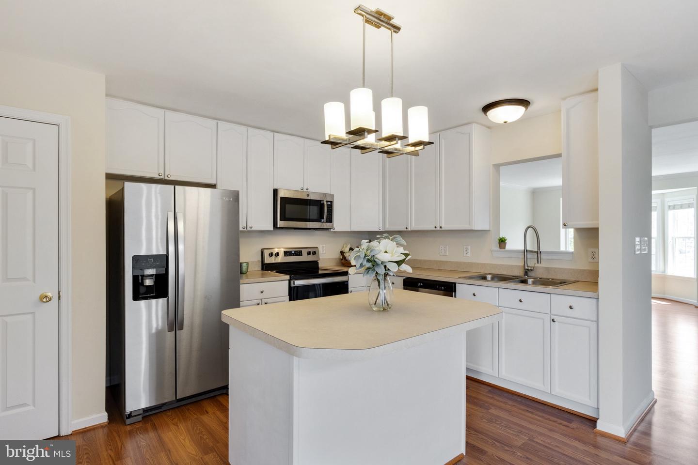 23 Quartz ROAD