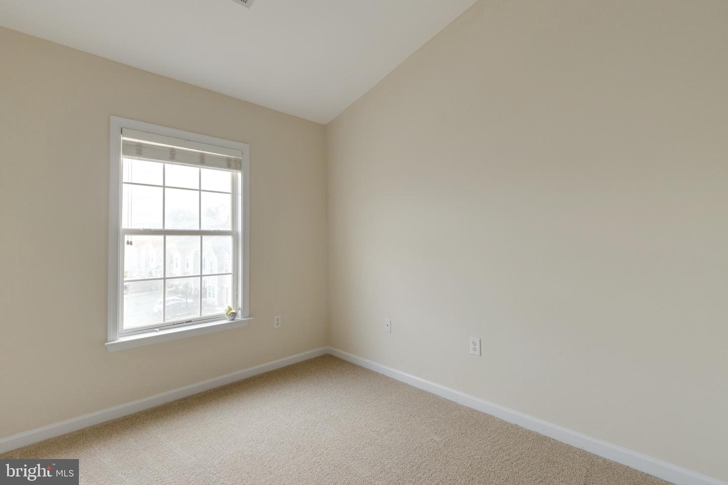 23 Quartz ROAD