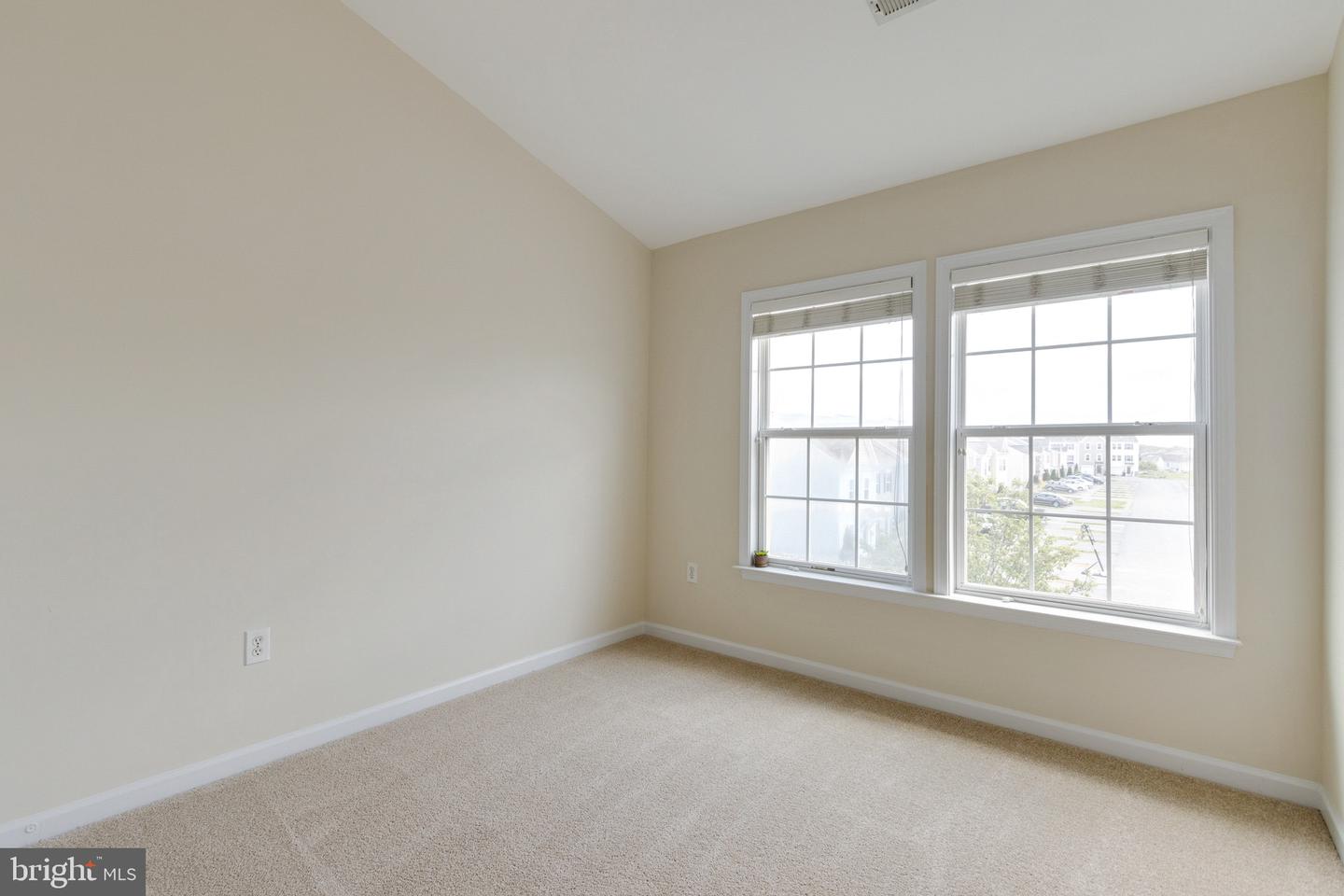 23 Quartz ROAD