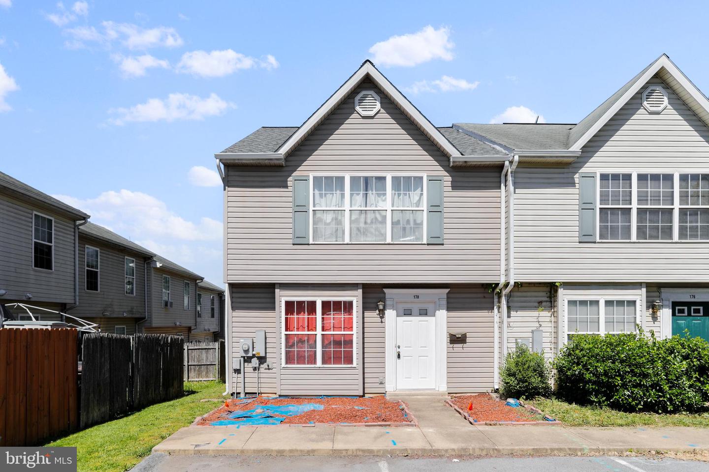 178 Georgetown SQUARE