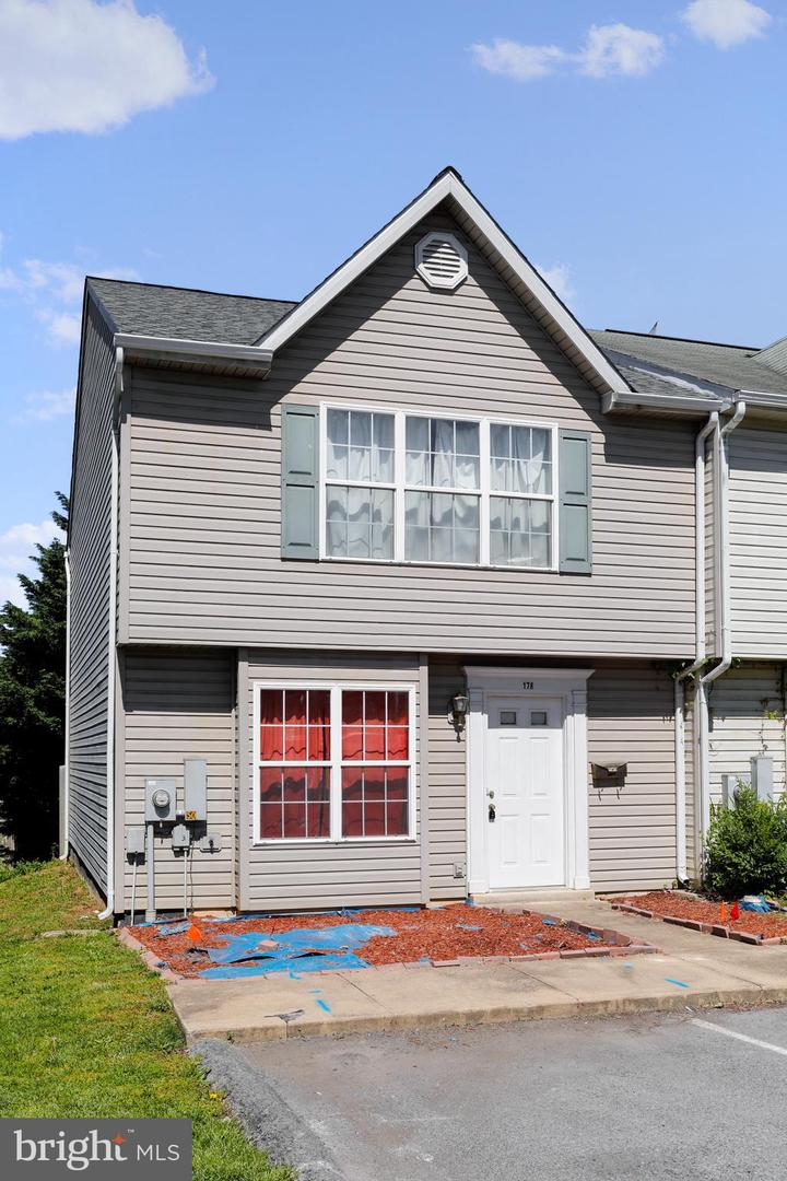 178 Georgetown SQUARE