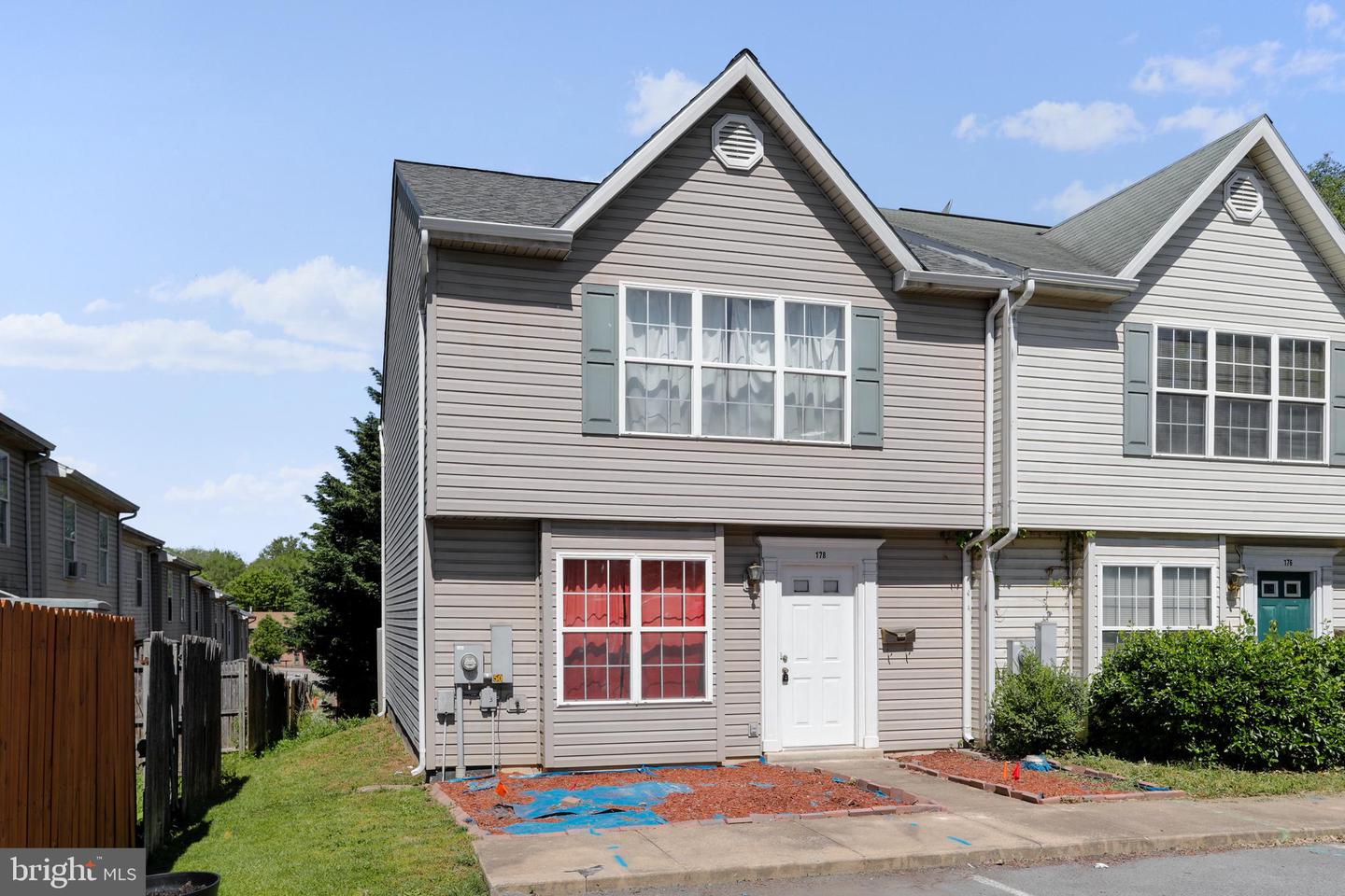 178 Georgetown SQUARE