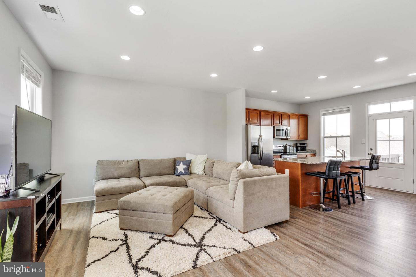154 Einstein WAY
