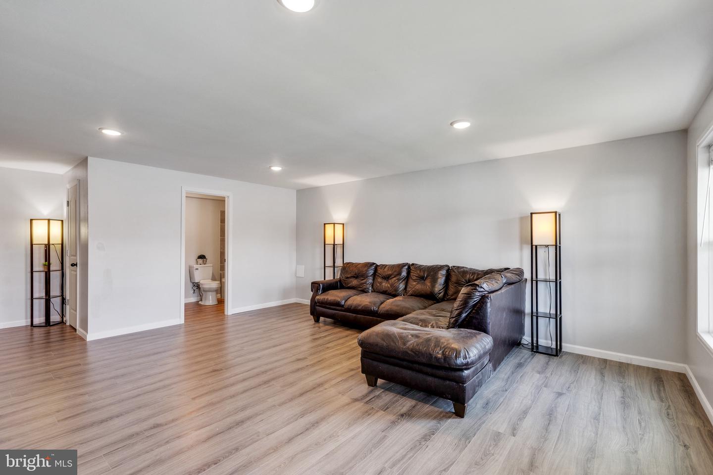 154 Einstein WAY