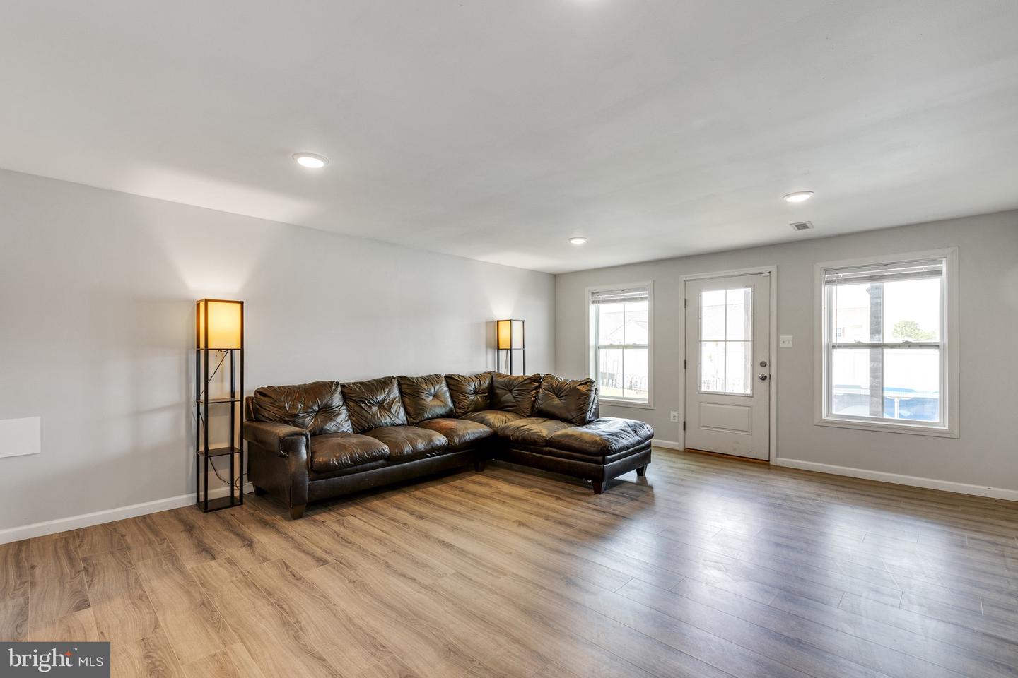 154 Einstein WAY