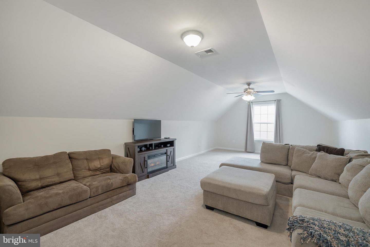 560 Webber Springs DRIVE