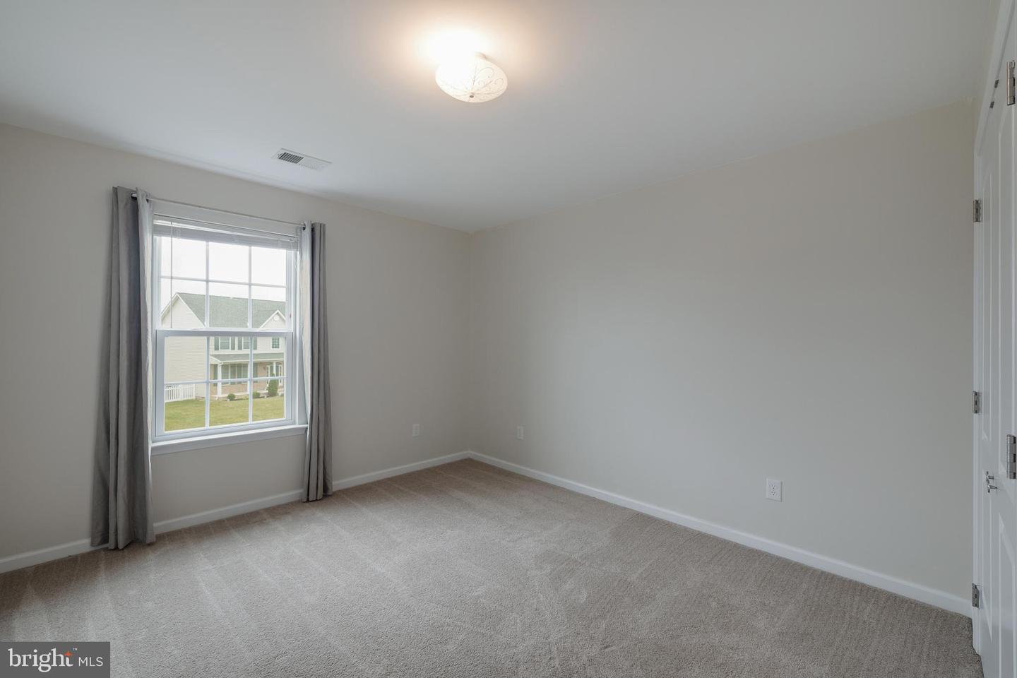 560 Webber Springs DRIVE