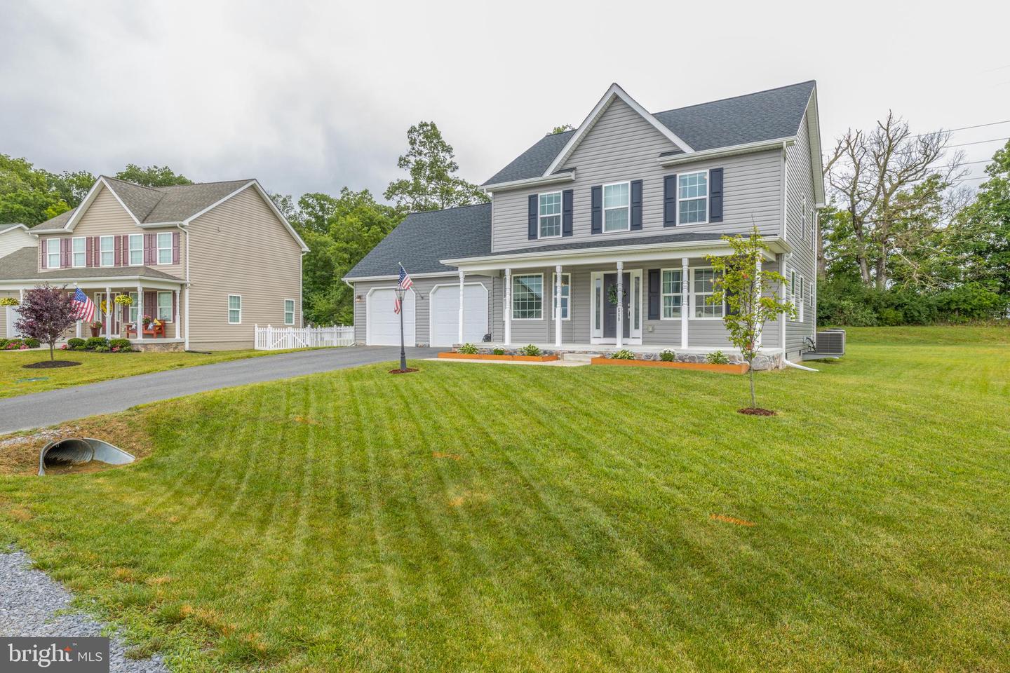 560 Webber Springs DRIVE