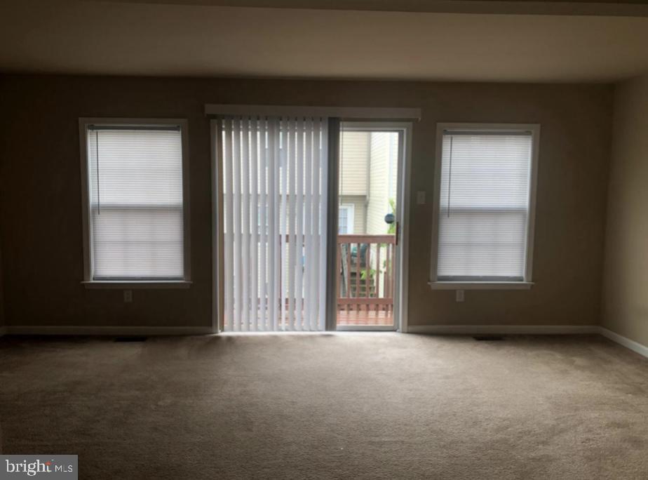 16 W Calabash COURT