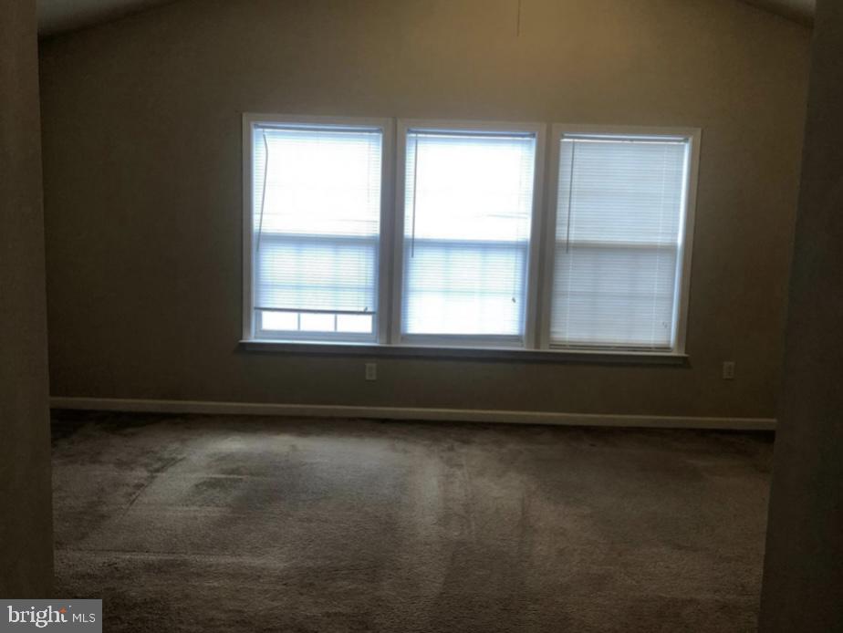 16 W Calabash COURT