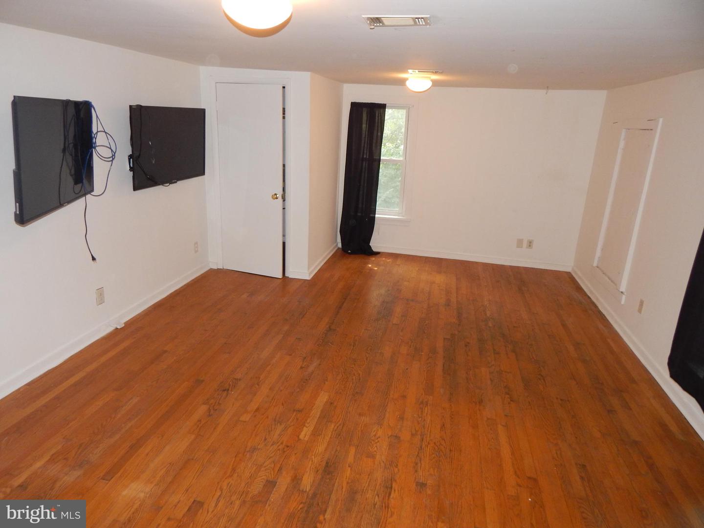 217 W Martin STREET
