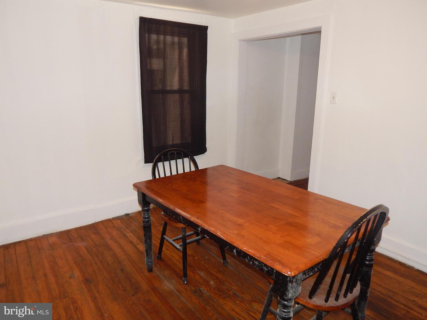 217 W Martin STREET