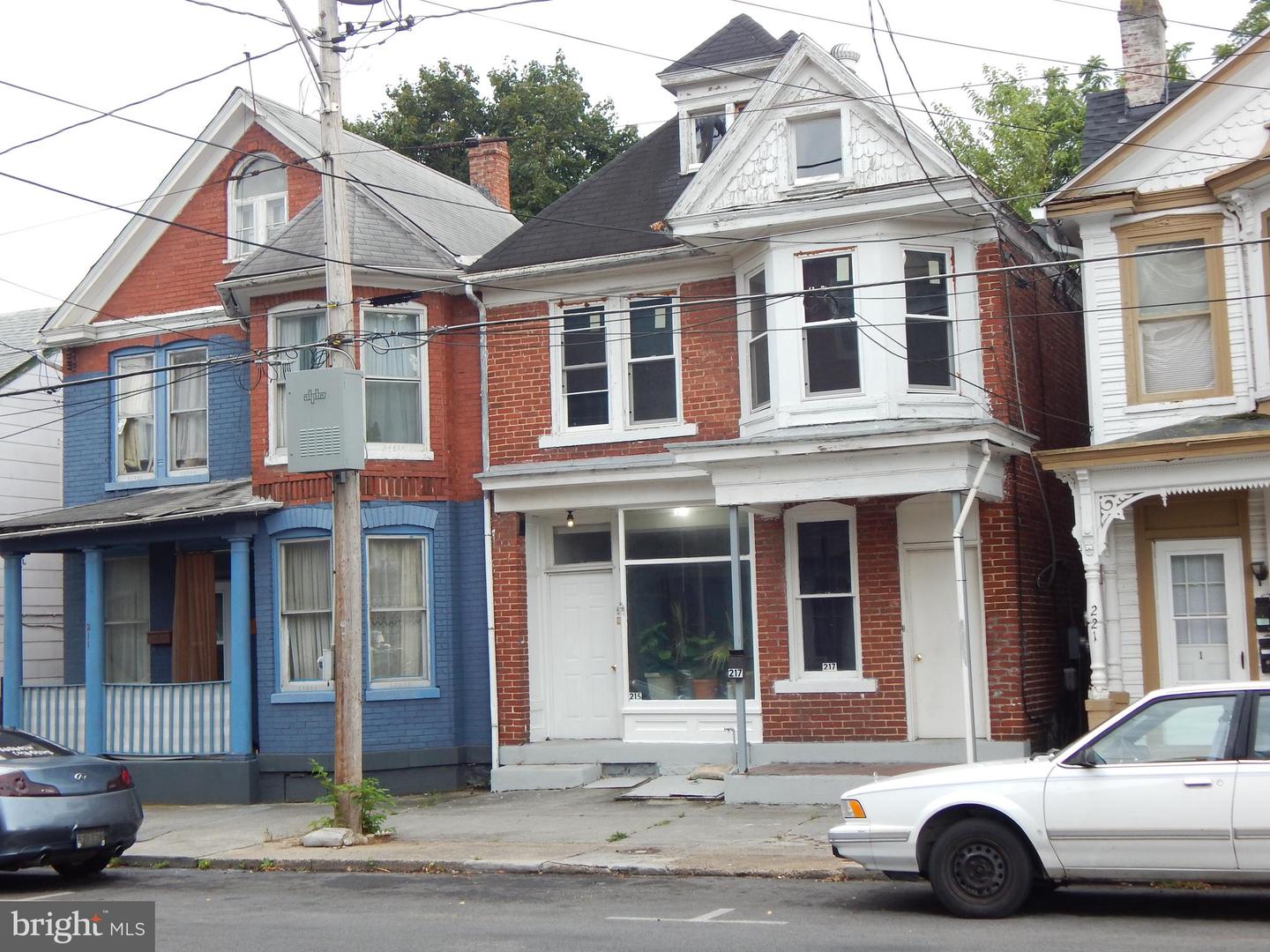 217 W Martin STREET