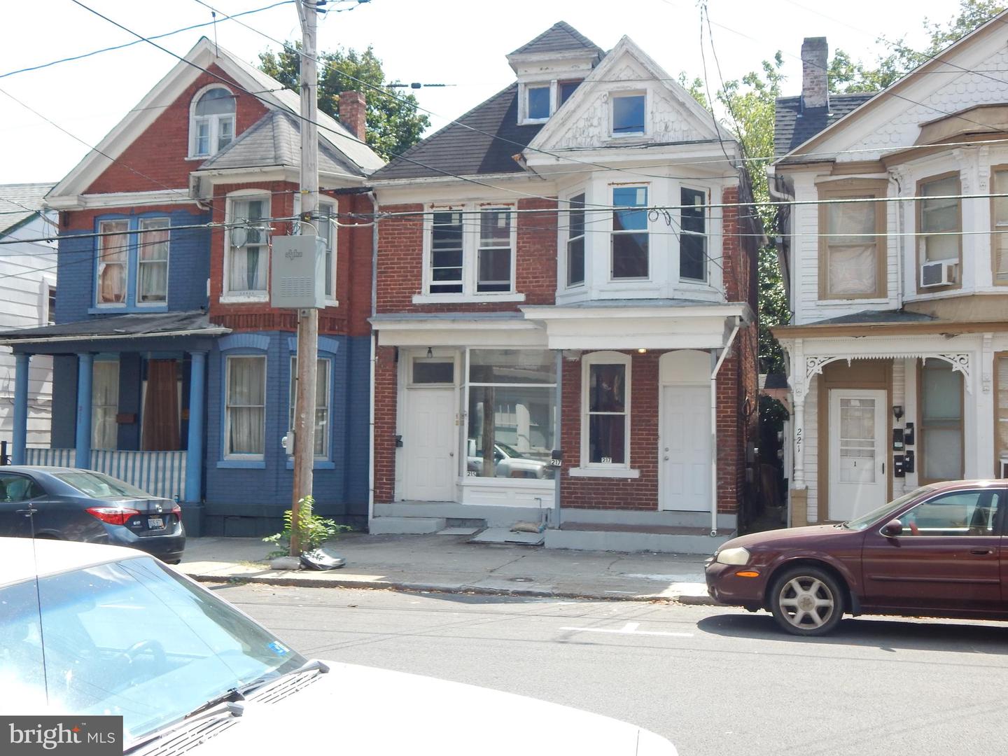 217 W Martin STREET