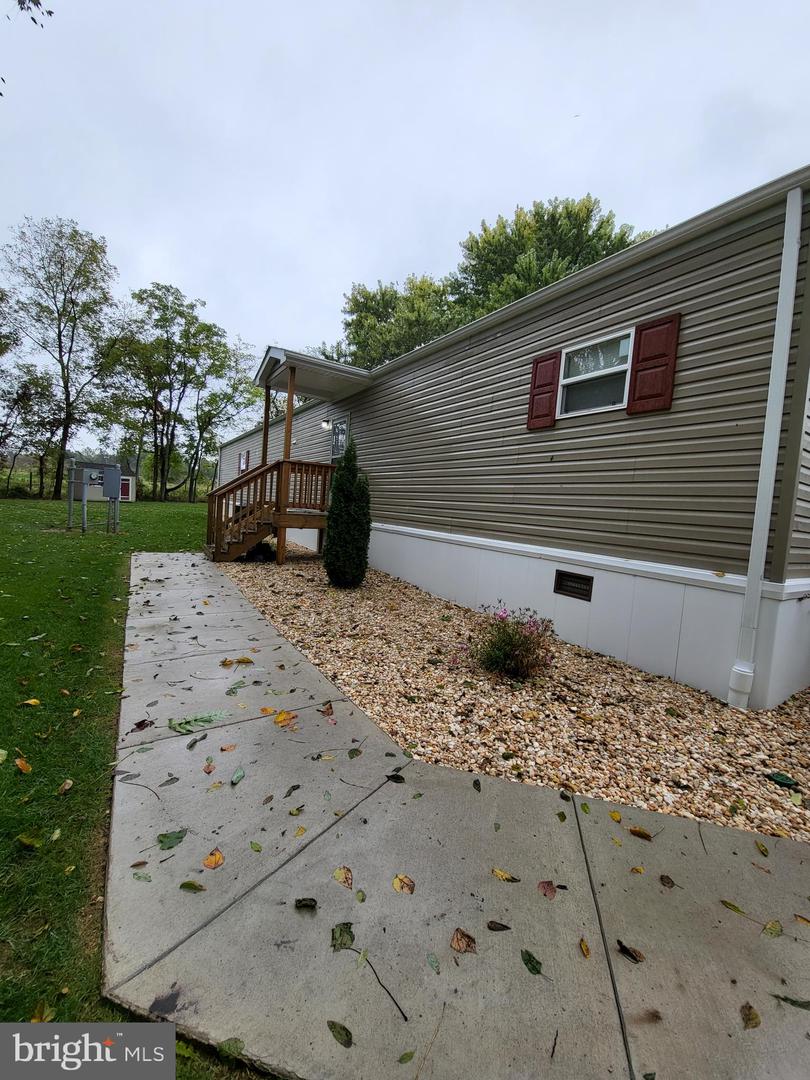 108 Shumack COURT
