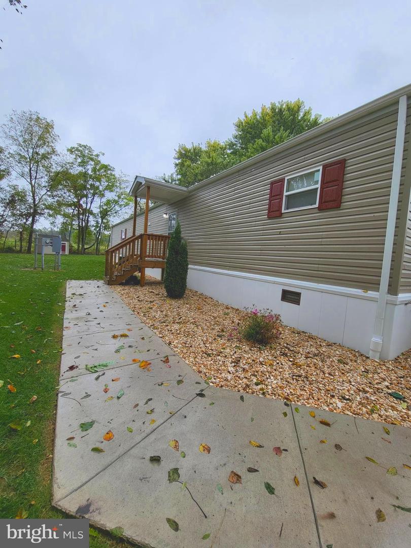 108 Shumack COURT