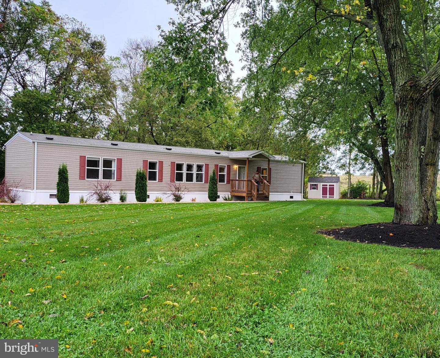 108 Shumack COURT