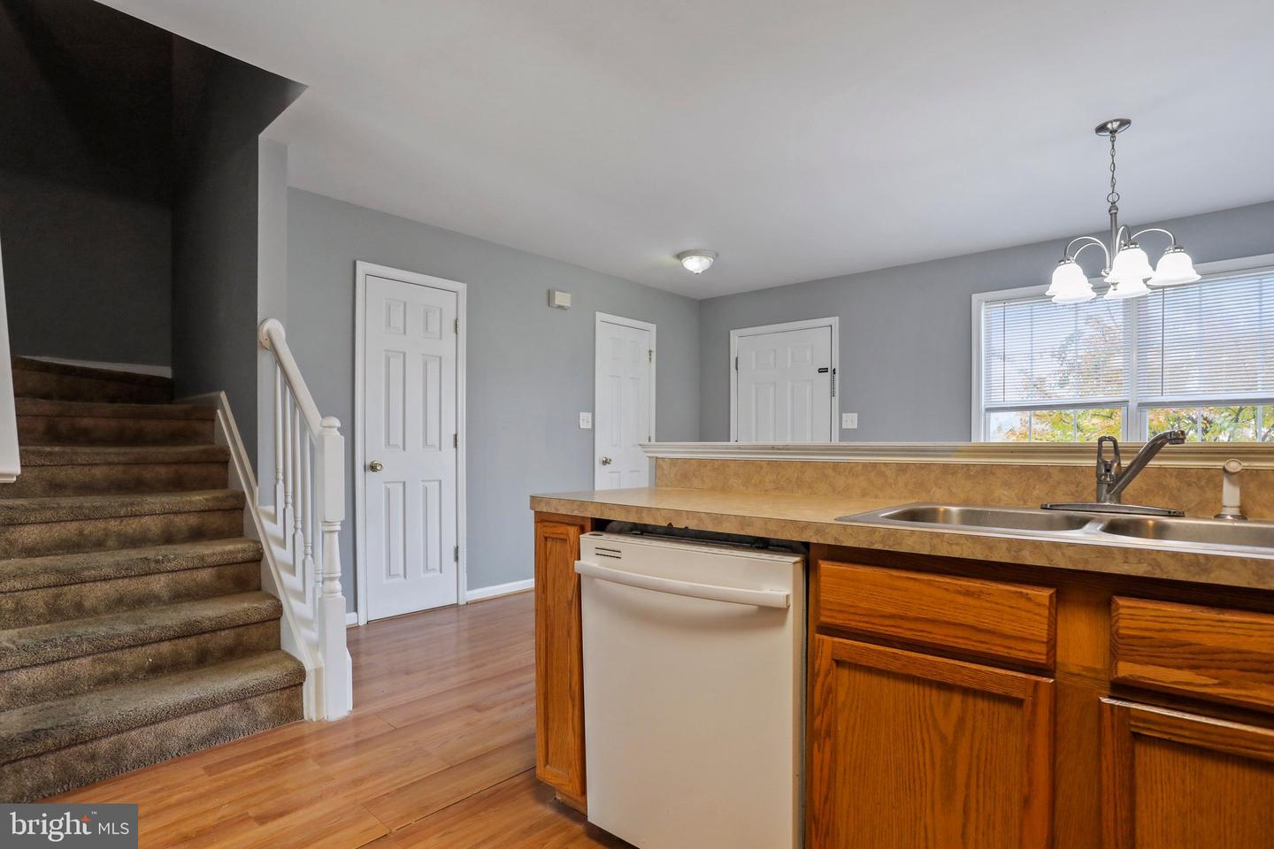 41 Sanford DRIVE