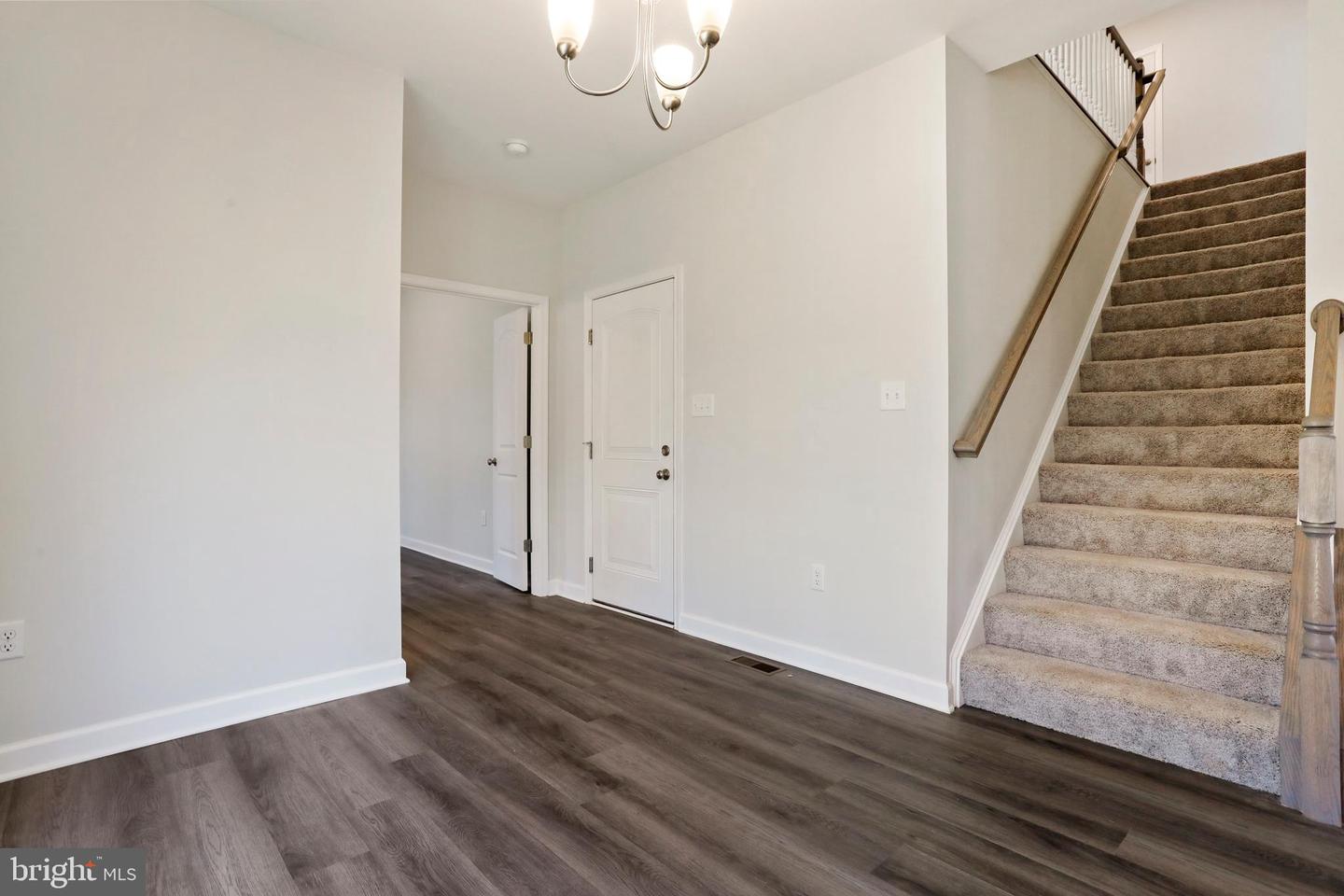 41 Larimar LANE