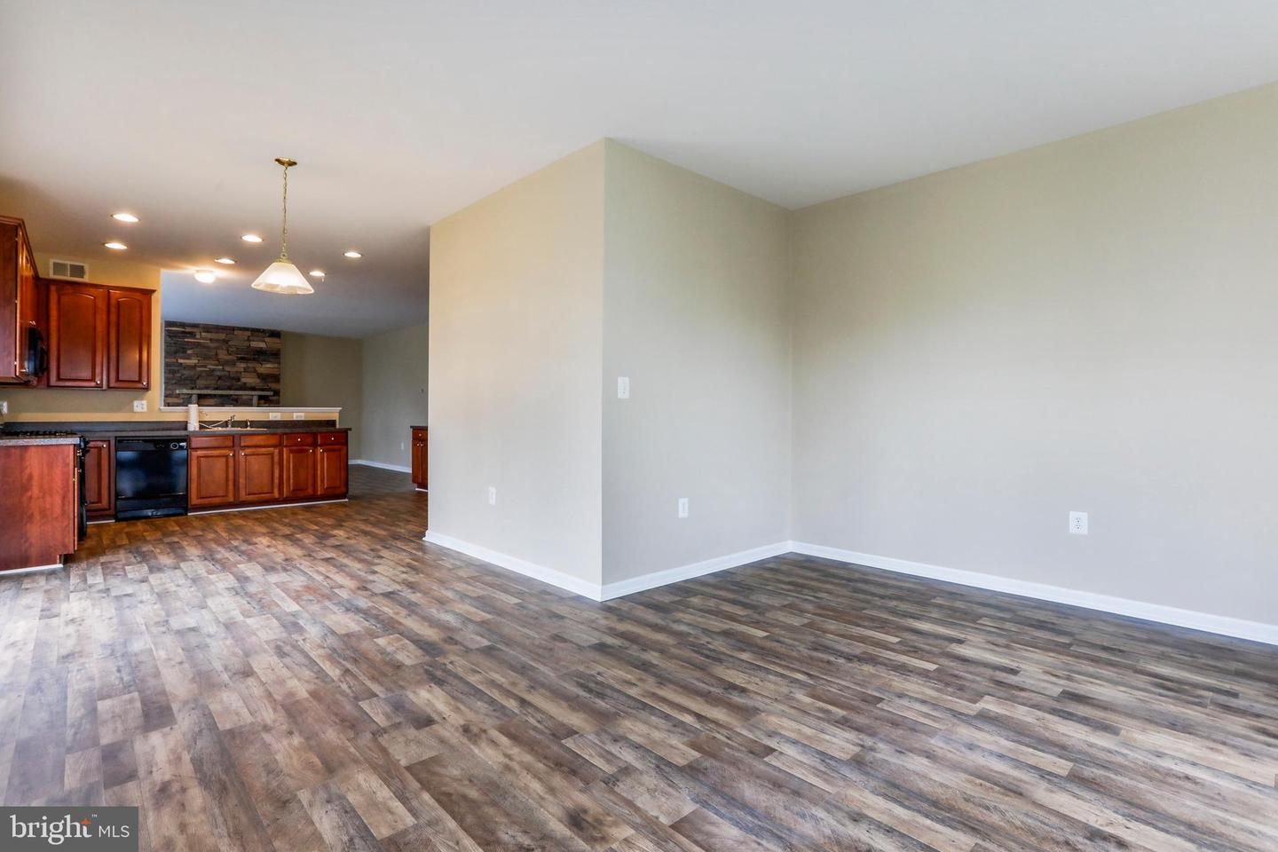 208 Rubens CIRCLE