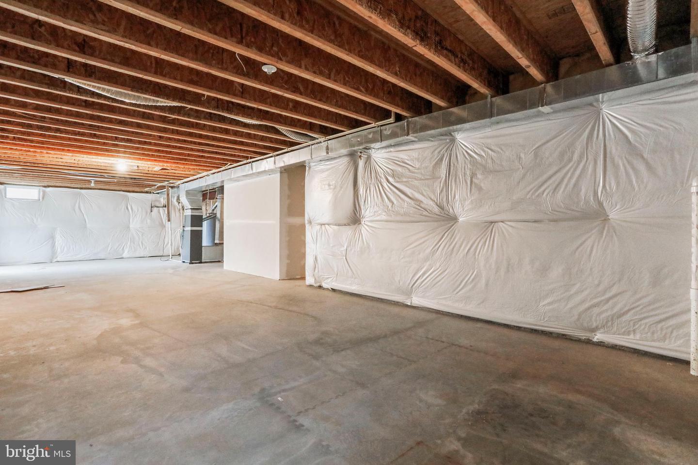208 Rubens CIRCLE