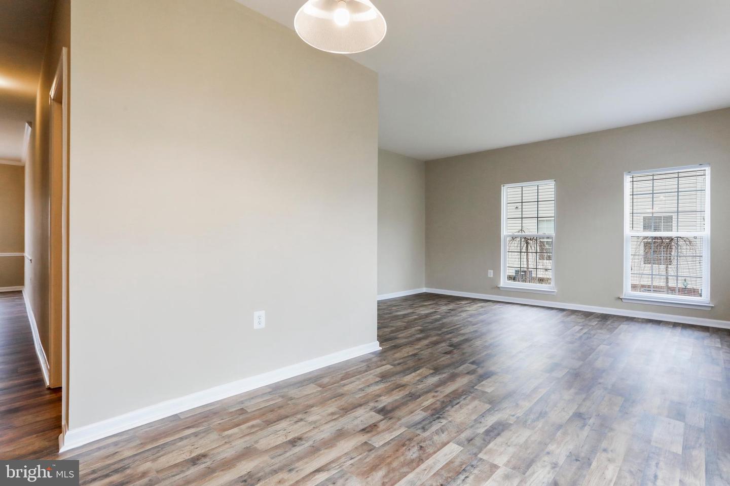 208 Rubens CIRCLE