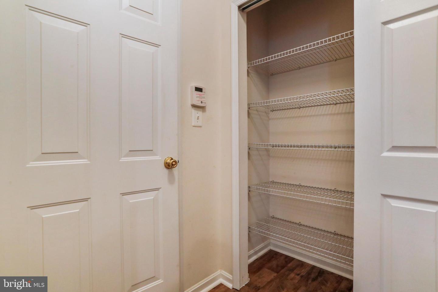 208 Rubens CIRCLE